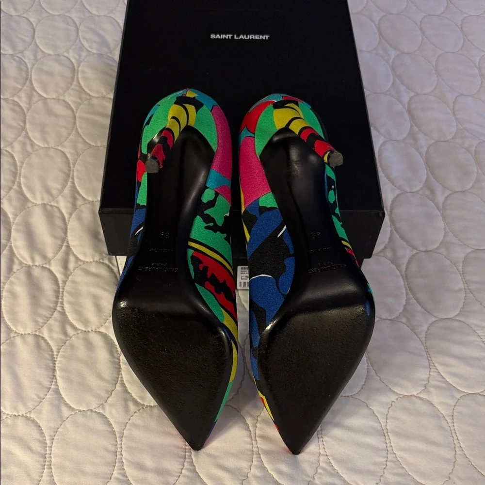 Saint Laurent Multicolor Floral Pointed-Toe Stiletto Pumps - Bright Print - Picture 2 of 9